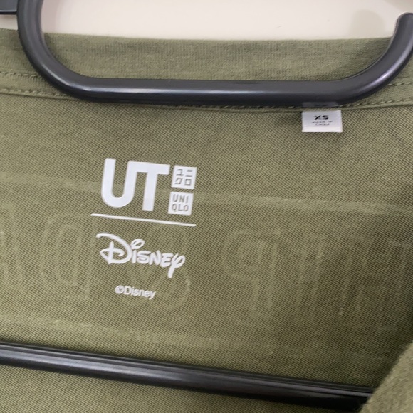 Disney chip and dale comic shirt uniqlo size xs - Picture 2 of 3